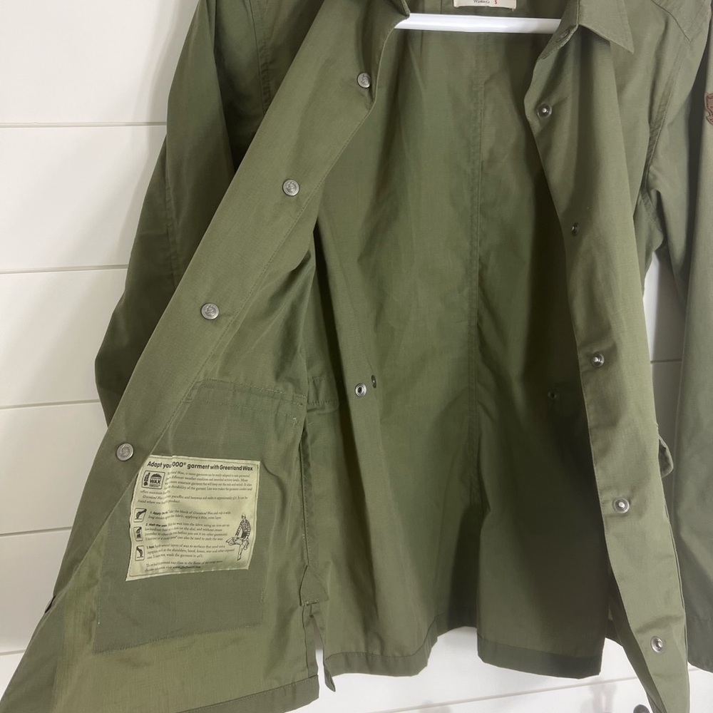 LIKE-NEW Fjallraven Greenland Shirt Jacket - Picture 6 of 12